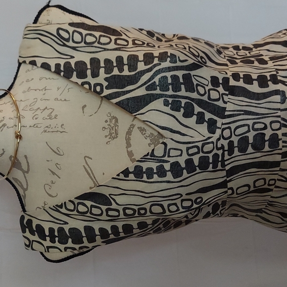 WD•NY Dress - Picture 2 of 7